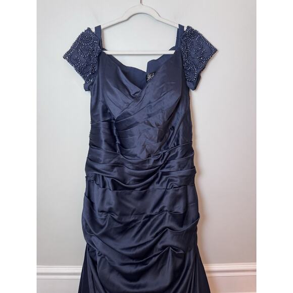 La Femme 25996 Off the Shoulder Beaded Satin Trumpet Gown Blue Size 18 - Picture 8 of 16